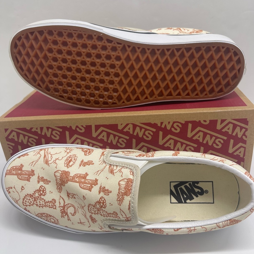 Vans Men’s Classic Slip-On
Desert Vibes Turtle dove/True W Sneakers 
VN0A5JLX8NL - Picture 13 of 16